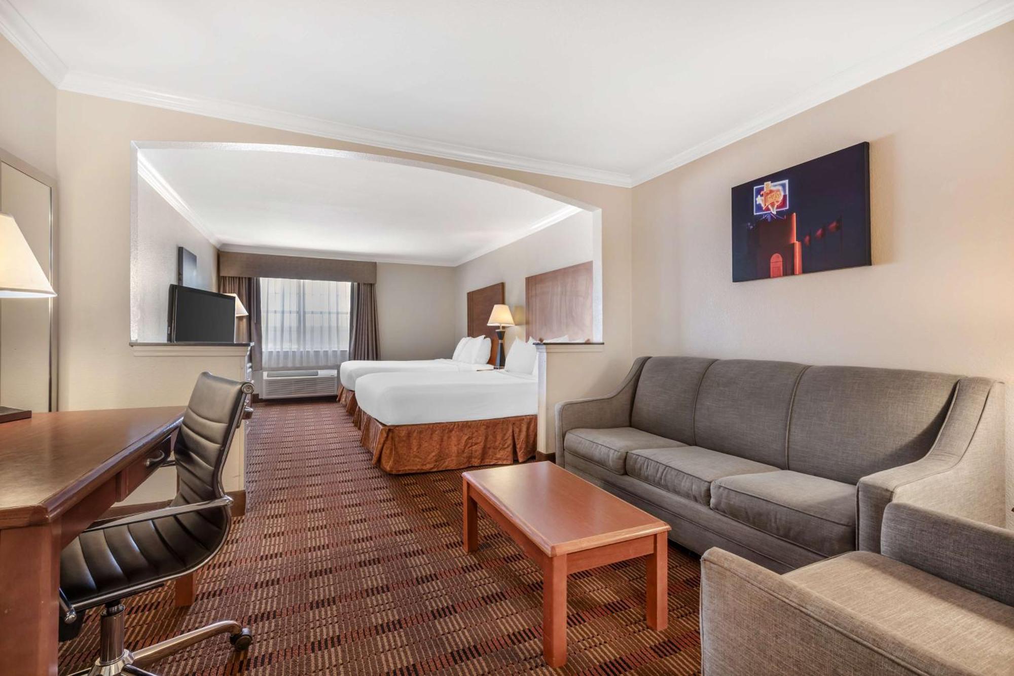 Best Western Club House Inn & Suites Mineral Wells Exterior photo