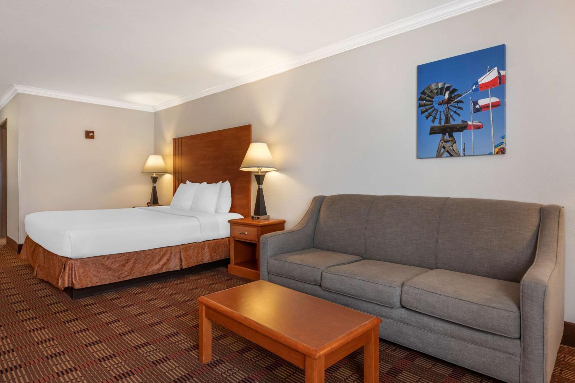 Best Western Club House Inn & Suites Mineral Wells Exterior photo